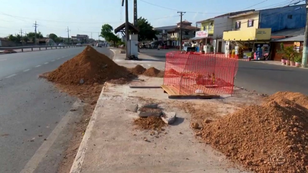 Uma das estruturas está sendo construída no bairro Boné Azul (Foto: Reprodução/Rede Amazônica)
