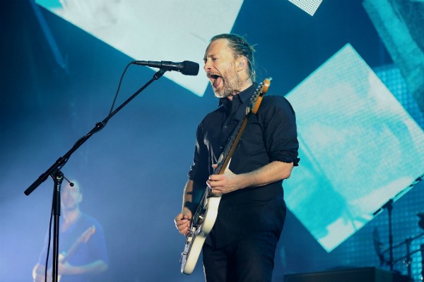 Thom Yorke durante uma apresentação do Radiohead na Austrália, em 2012 (Foto: Getty Images)