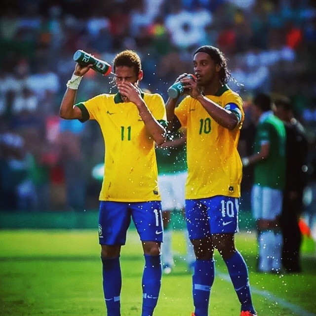 Neymar e Ronaldinho Gaúcho (Foto: Reprodução/Instagram)