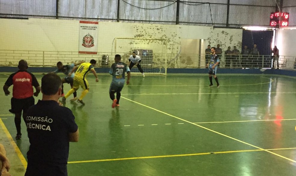 Dracena bate Assis e garante o título no futsal (Foto: Claudinei Troiano / TV Fronteira)