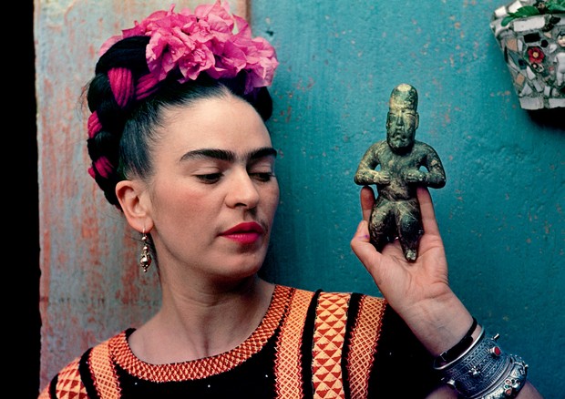 Frida Kahlo, em 1939, fotografada por Nickolas Muray.  (Foto:  Diego Riviera And Frida Kahlo Archives, Banco De México, Fiduciary Of The Trust Of The Diego Riviera And Frida Kahlo Museums , © Nickolas Muray Photo Archives e Divulgação)