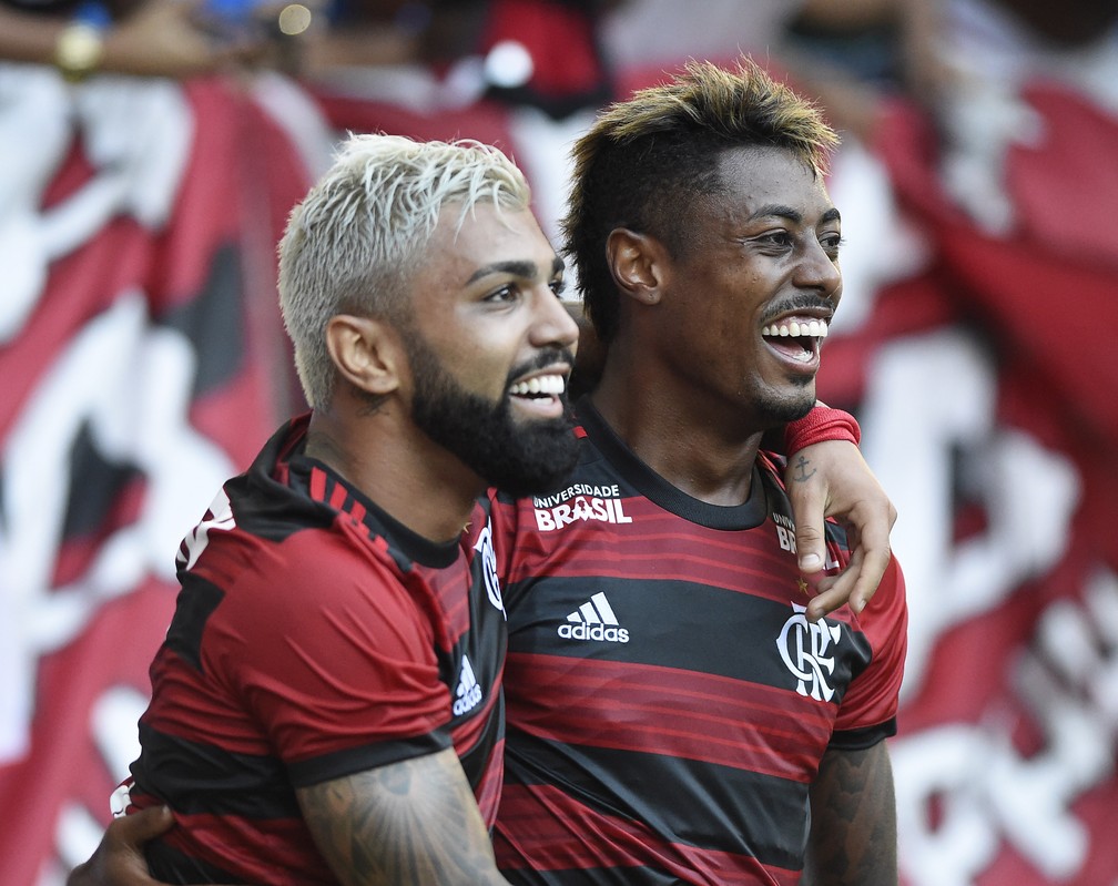 Gabigol já recebeu seis assistências de Bruno Henrique — Foto: André Durão / GloboEsporte.com