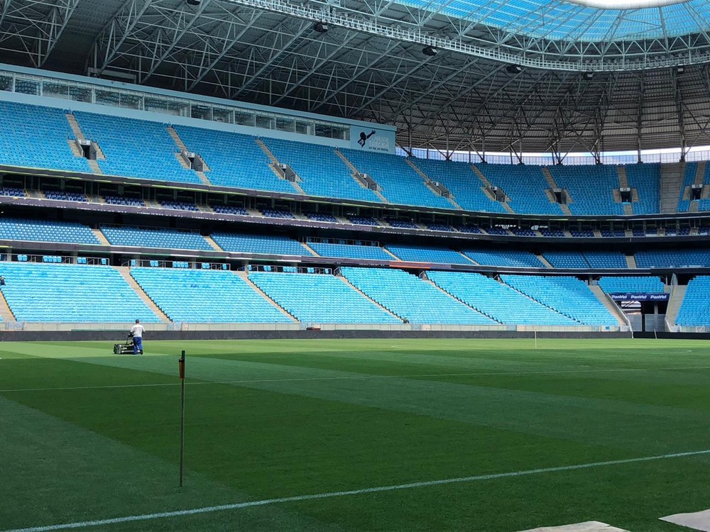 Gramado da Arena recebe últimos retoques para receber decisão entre Grêmio e River Plate Whatsapp_image_2018-10-29_at_15.20.50