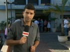 Parentes e amigos se reúnem para cremação de José Wilker no Rio