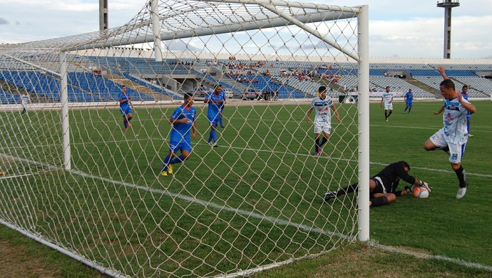 Queimadense e CSP empatam pelo Campeonato Paraibano (Foto: João Brandão Neto / GloboEsporte.com/pb)