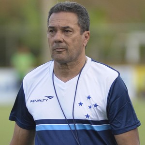 Cérebro fora do corpo: Cruzeiro sente falta de meias e atacantes fora de ação