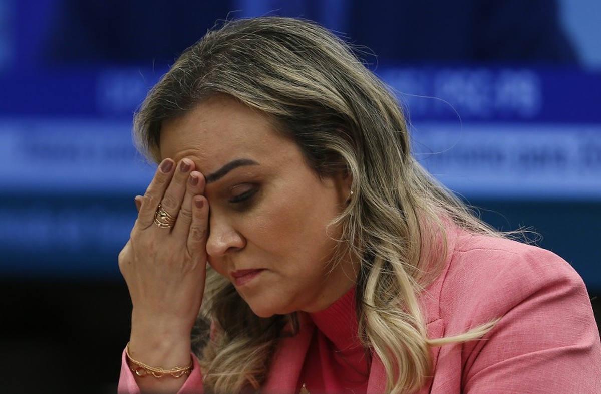 Planalto tenta convencer Daniela Carneiro a pedir demissão do Ministério do  Turismo