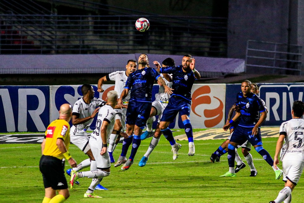 CSA vence o Botafogo e sobe quatro posições na tabela — Foto: Ailton Cruz/Gazeta de Alagoas