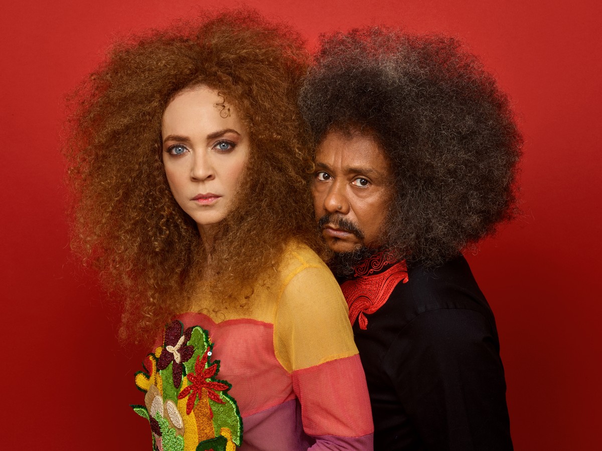 Chico César e Laila Garin cantam a dor da vida demoníaca com o verbo árido de Clarice Lispector |  Weblog do Mauro Ferreira