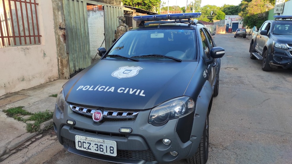 Policiais realizam a Operação Bereu nesta quarta-feira — Foto: Polícia Civil