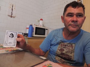 pai de dependente quimico ferraz de vasconcelos (Foto: Pedro Carlos Leite/G1)