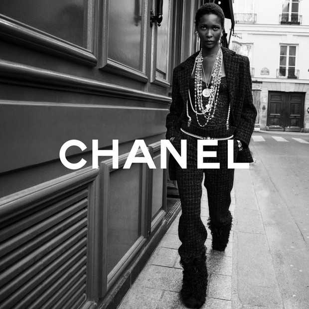 Mahany Pery estrela campanha da Chanel (Foto: Divulgação)
