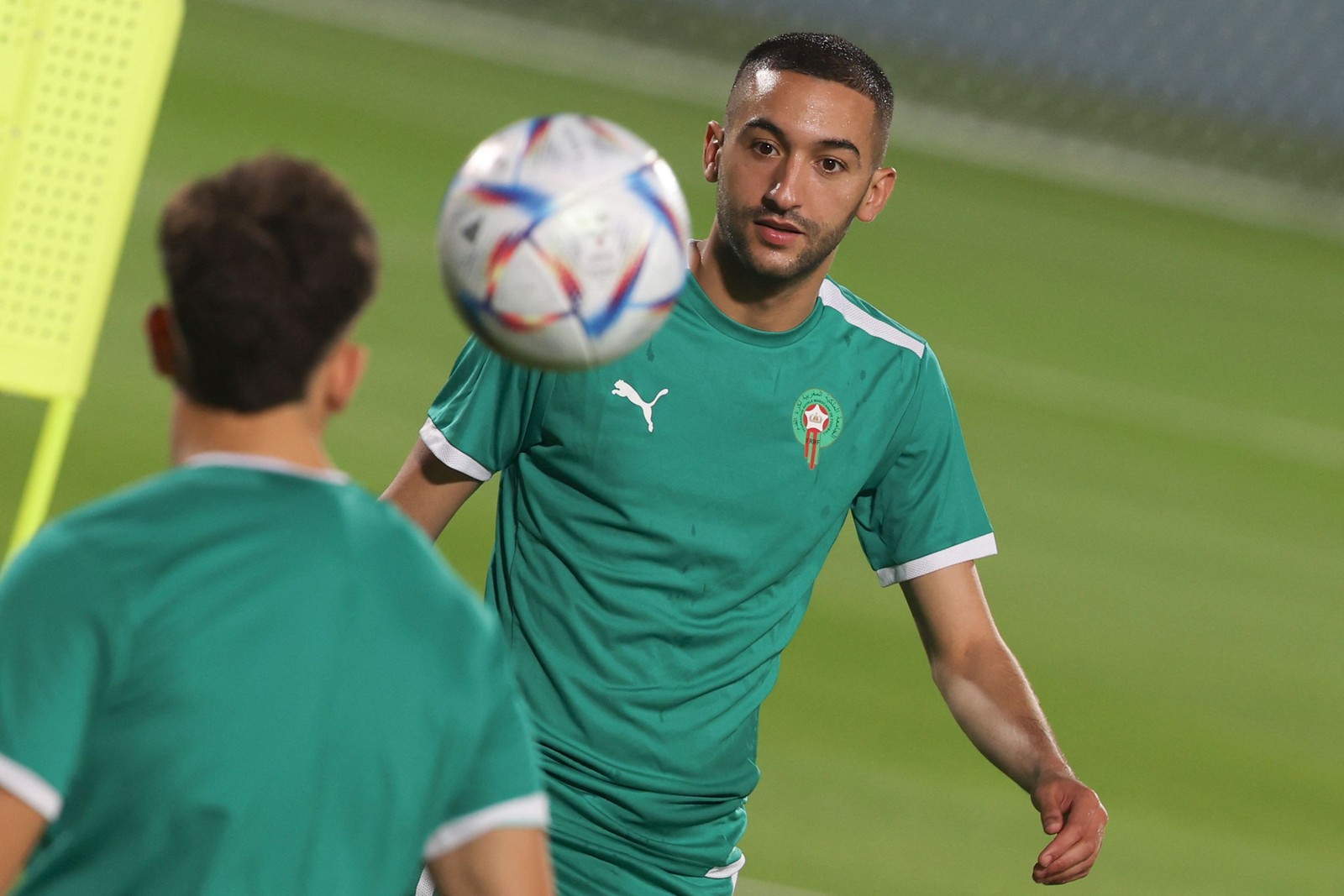Hakim Ziyech (D) é artilheiro de Marrocos com 18 gols — Foto: FADEL SENNA / AFP