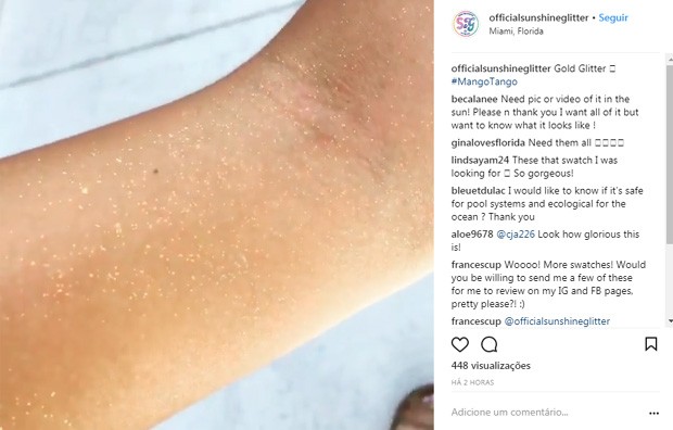 Protetor solar de glitter na pele (Foto: Reprodução / Instagram)