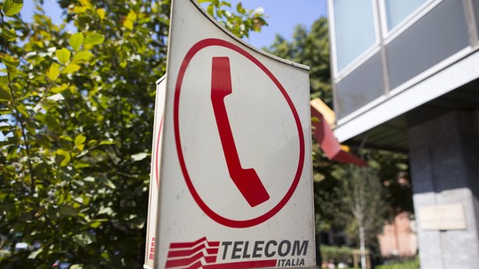 Ação da Telecom Italia sobe após proposta da KKR por negócios de infraestrutura de telefonia fixa