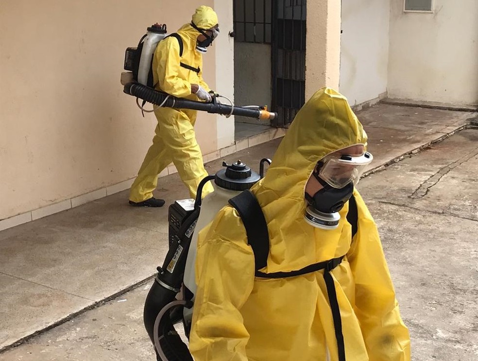 Agentes da Vigilância Ambiental fazem desinfecção do CDP, no Complexo Penitenciário da Papuda — Foto: Secretaria de Segurança Pública do DF