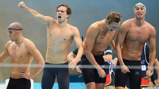 Franceses ganham o 4X100m na natação (Foto: Agência AFP)