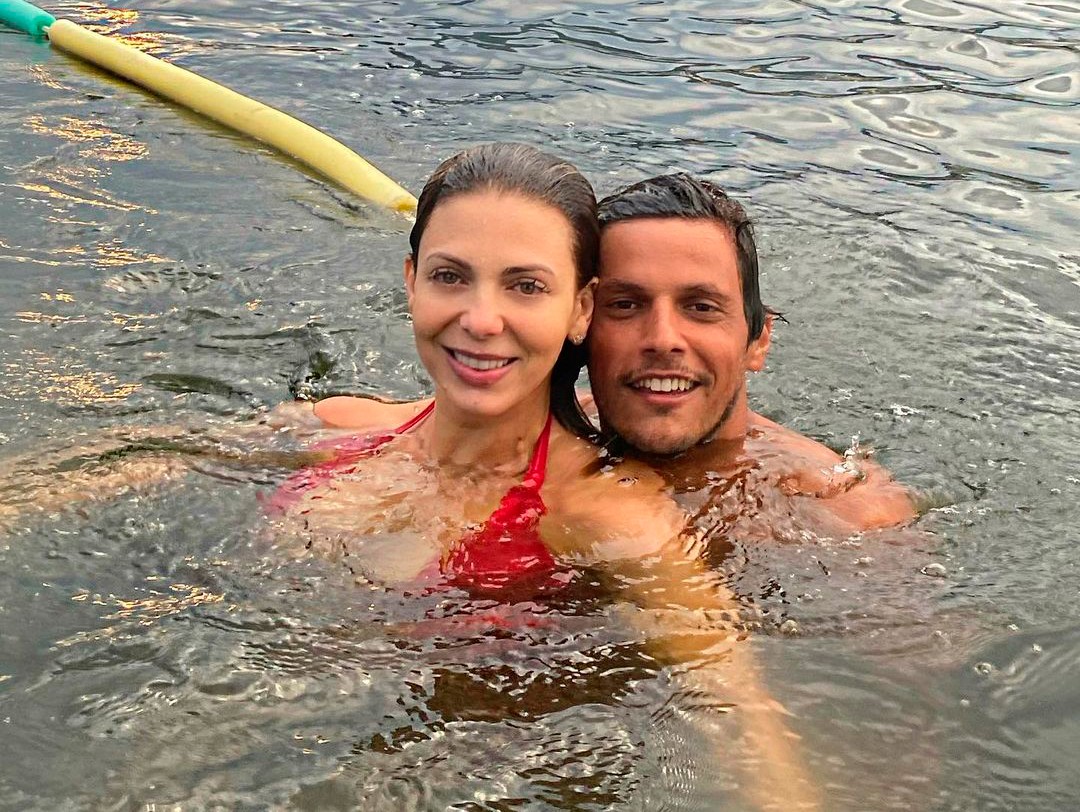 Sheila Mello e João Souza mergulham no Rio de Janeiro (Foto: Reprodução/Instagram)