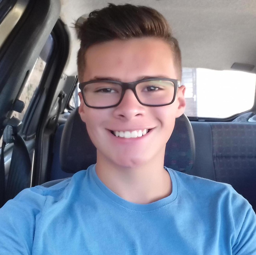 Jovem é internado em estado grave após acidente em Piedade (SP) e amigos fazem campanha de doação de sangue — Foto: Arquivo pessoal