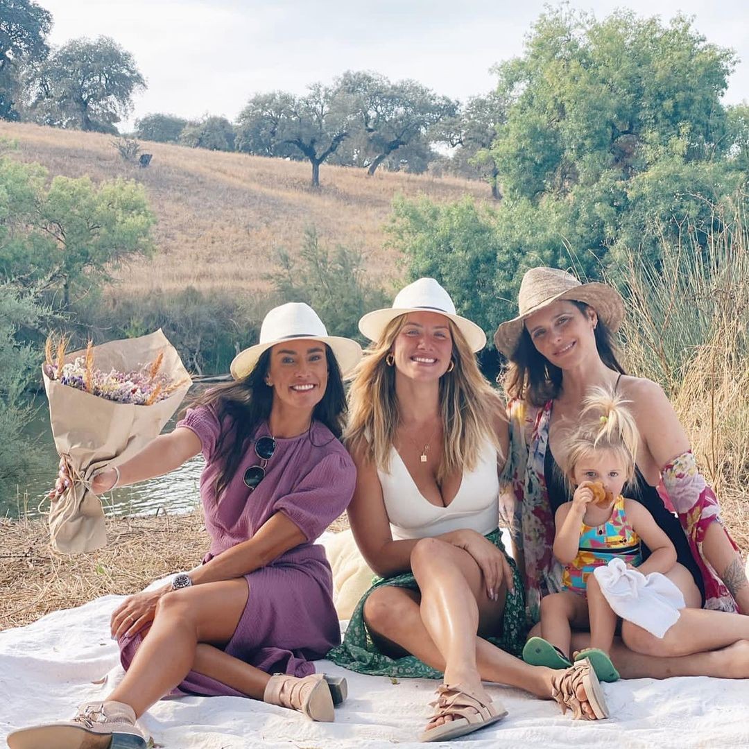 Fernanda Lima publica álbum de fotos com os filhos em Portugal (Foto: Reprodução / Instagram)