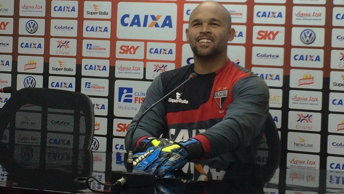 Márcio, goleiro do Atlético-GO (Foto: Guilherme Gonçalves/GloboEsporte.com)