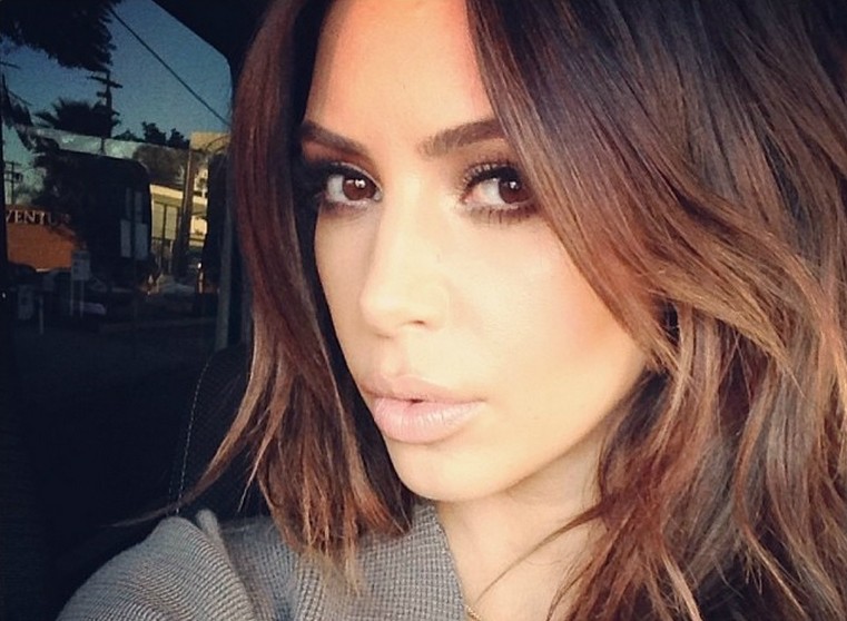 Kim Kardashian volta a ficar morena. (Foto: Instagram)