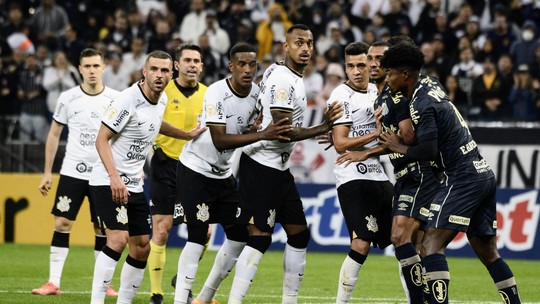 Análise: Corinthians faz jogo tímido e não esconde foco total no Boca Juniors