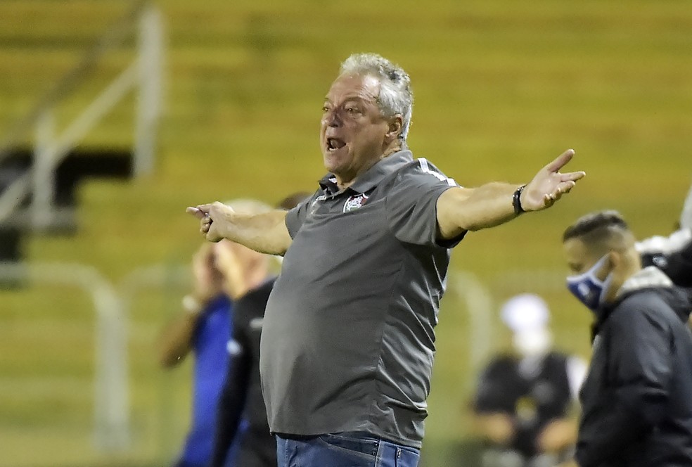 Abel Braga em Madureira x Fluminense — Foto: André Durão