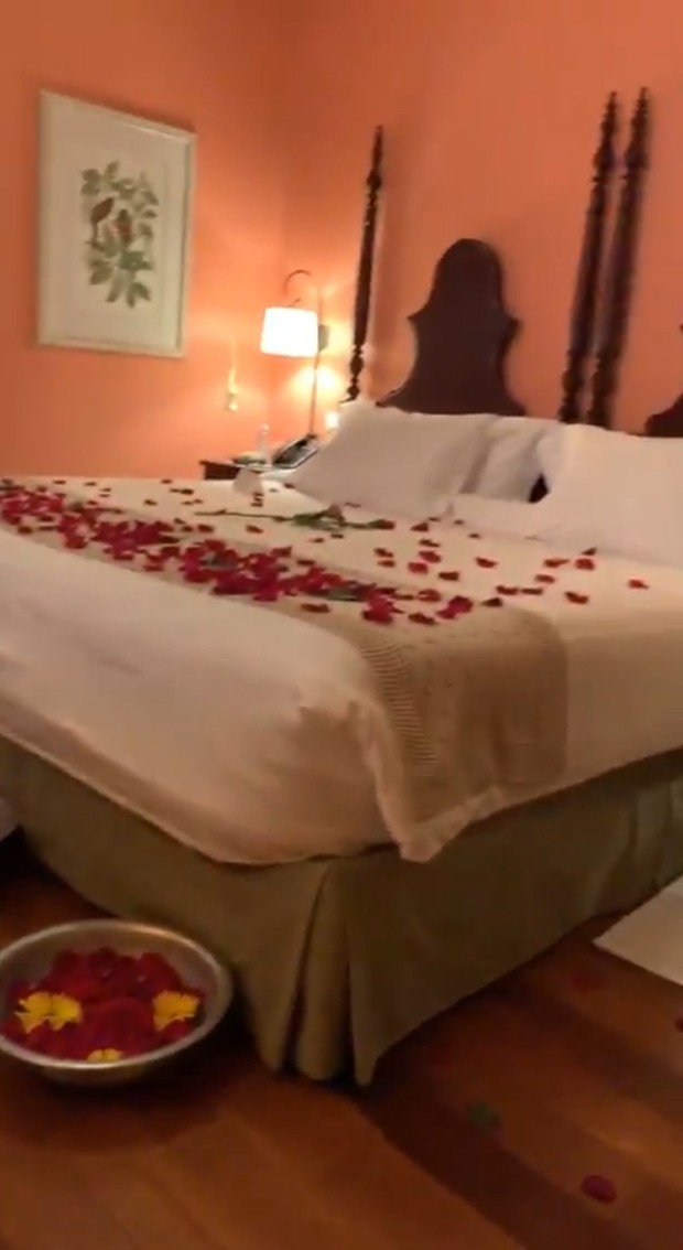 Fernando Zor surpreende Maiara com decoração romântica (Foto: Reprodução / Instagram)
