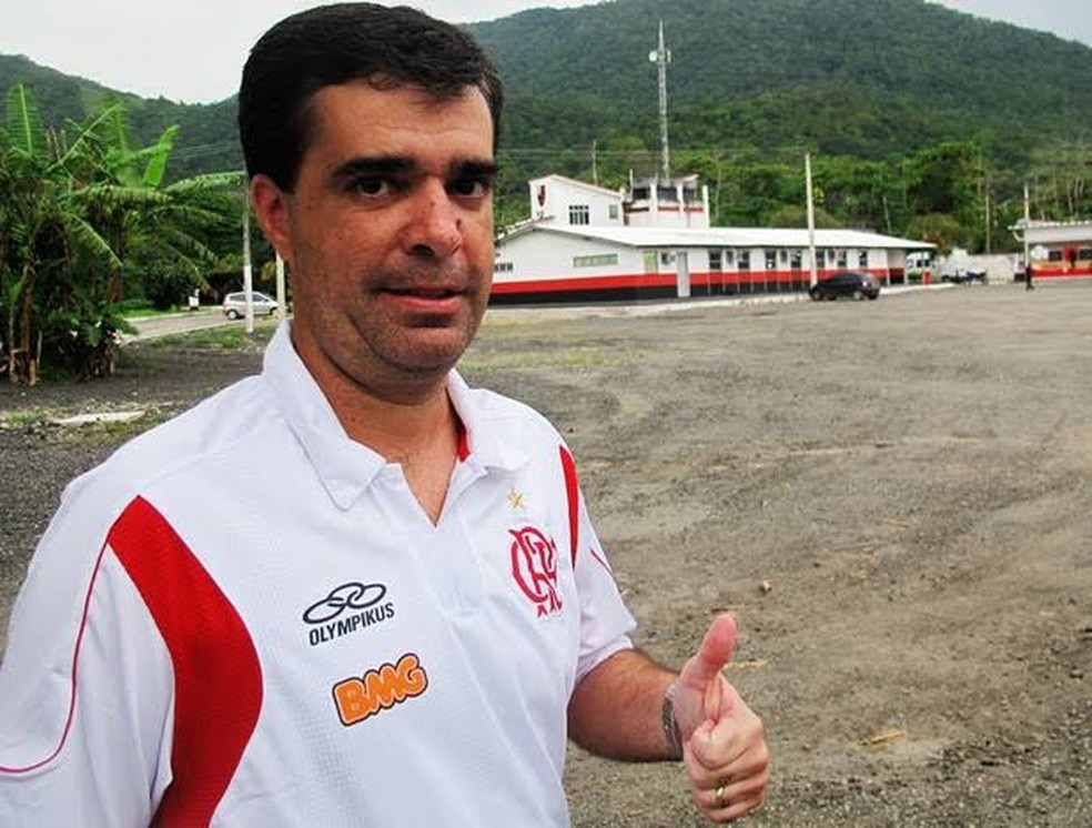 Junior Lopes em sua passagem pelo Flamengo em 2012 &mdash; Foto: Janir / ge