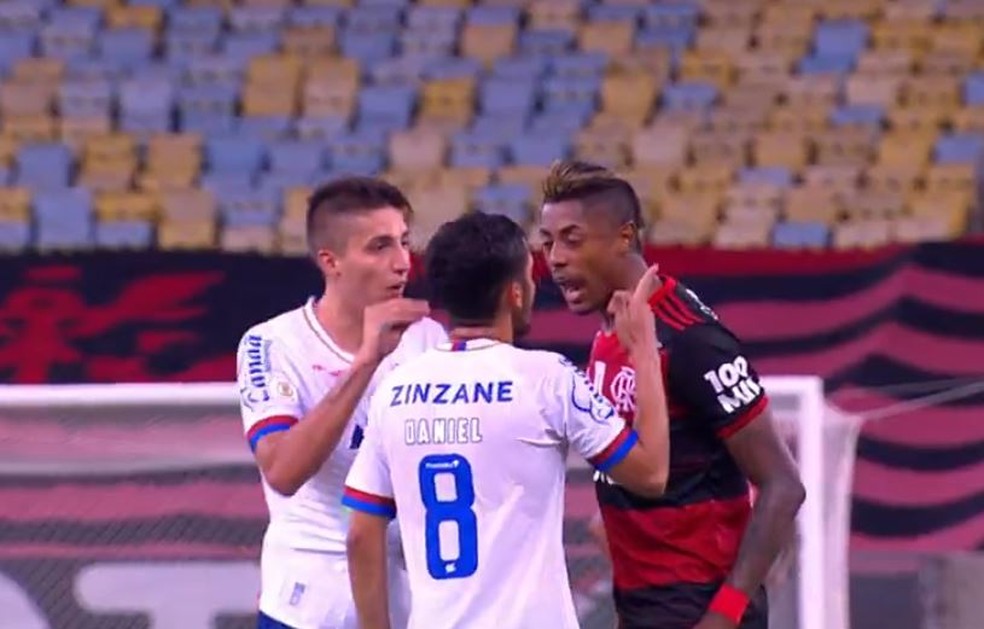 Ramírez Bruno Henrique Daniel Flamengo Bahia — Foto: Reprodução