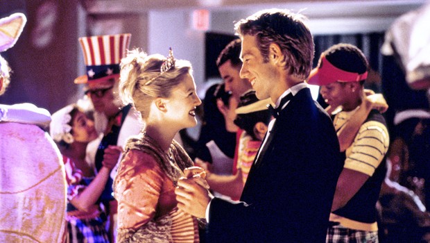 Os atores Drew Barrymore e Michael Vartan em cena de Nunca Fui Beijada (1999) (Foto: Divulgação)
