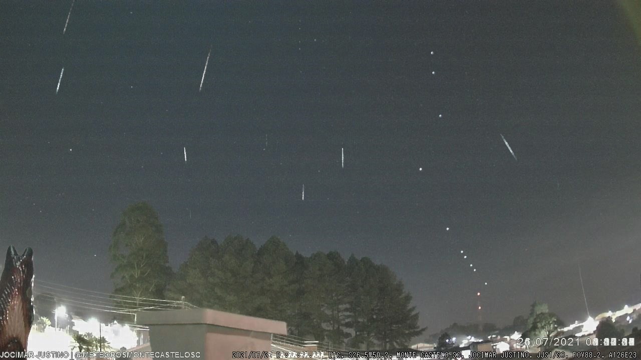 Chuvas de meteoros poderão ser vistas no céu nos próximos dias; veja dicas para observação em SC 
