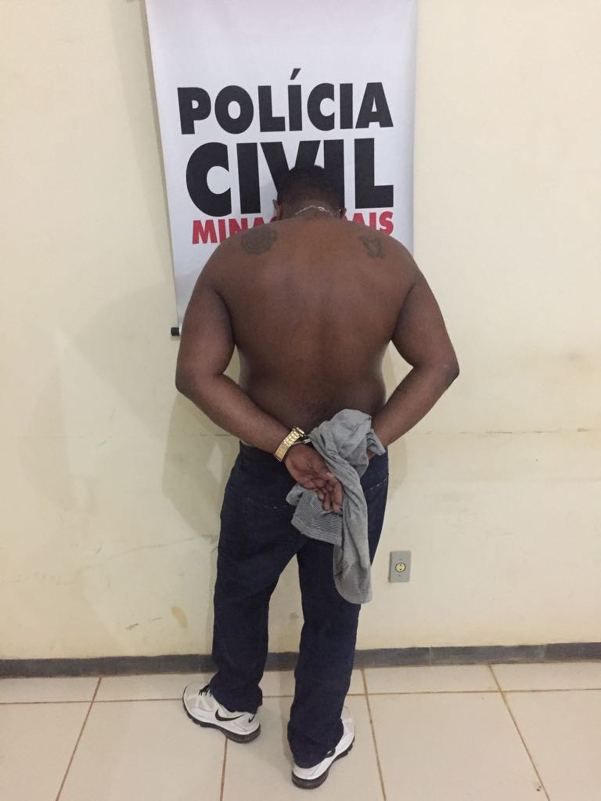 Traficante que pretendia matar policial para mostrar 'liderança' é