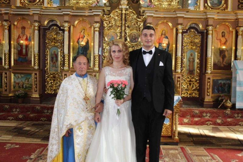 Sladjan e Anne se casaram seis meses antes da guerra (Foto: Sladjan Gajic via BBC News)