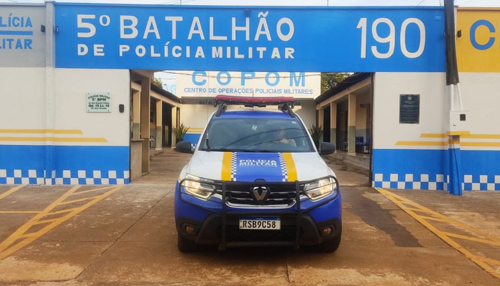 Suspeito foi preso por policiais do 5º Batalhão da PM — Foto: Divulgação/Polícia Militar 