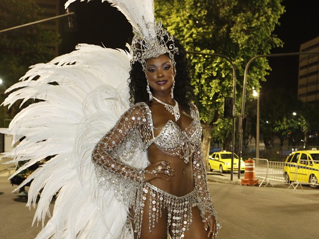 Cris Vianna pretende emprestar sua experiência no samba para o desfile de Juju Popular (Foto: Felipe Monteiro/Gshow)
