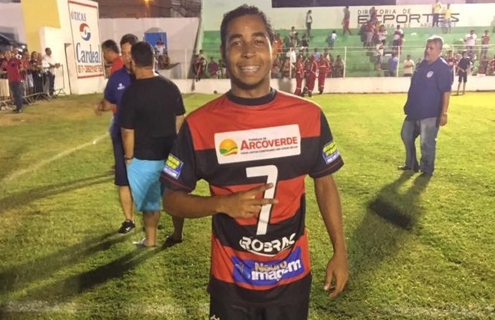 Jonatas diz que vitÃ³ria deu confianÃ§a ao Flamengo de Arcoverde (Foto: Arquivo Pessoal)