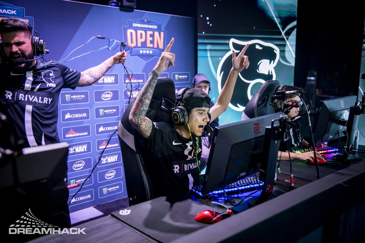 ESL Pro League S15: GODSENT inscreve HEN1 na vaga de felps | cs:go | ge