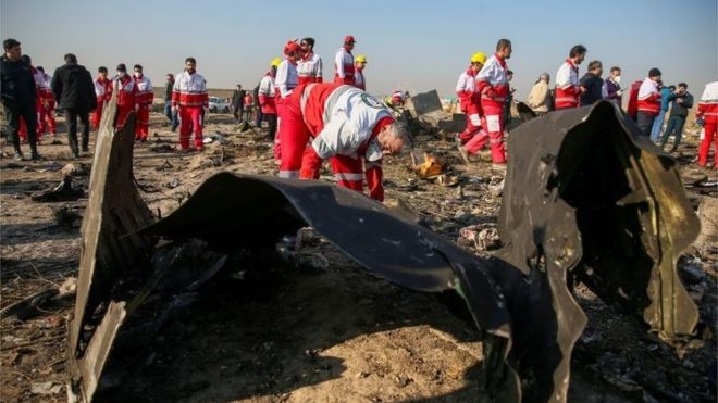 BBC - O avião da Ucrânia Internacional tinha acabado de decolar do aeroporto Teerã, com destino a Kiev, quando foi derrubado pelo míssil (Foto: REUTERS via BBC)