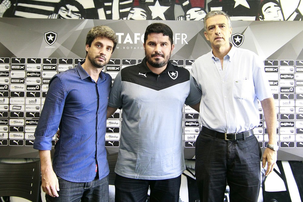 Gerente geral da base do Botafogo, Freeland trocará clube pelo Flamengo