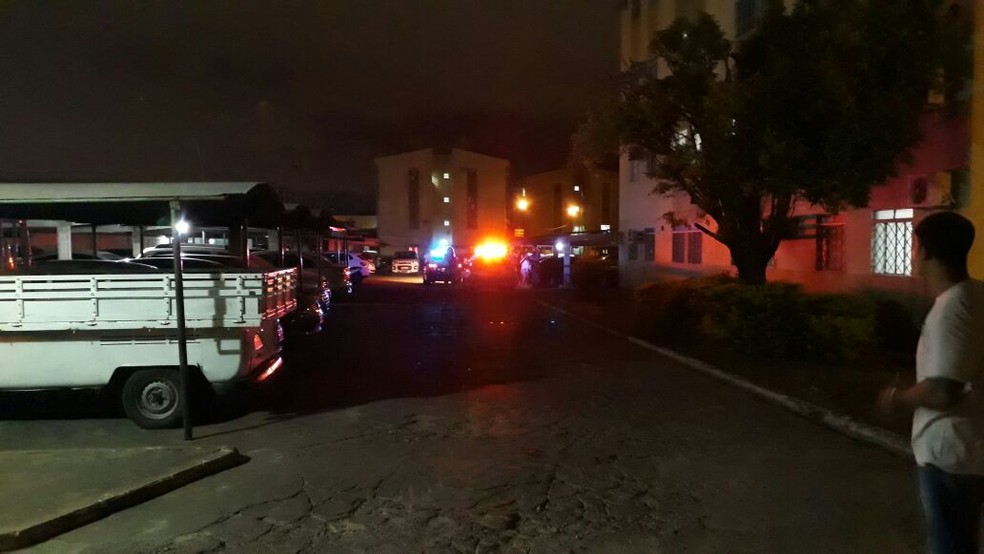 Mulher que atropelou adolescente foi detida em um condomínio no Bairro do Porto, em Cuiabá (Foto: Polícia Militar de MT)