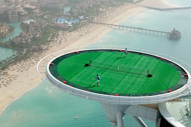 As 10 quadras de tênis mais bonitas do mundo - burj al arab dubai (Foto: Getty Images)
