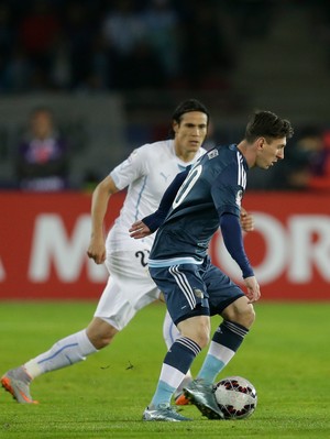 Messi Cavani Argentina Uruguai Copa América (Foto: AP)