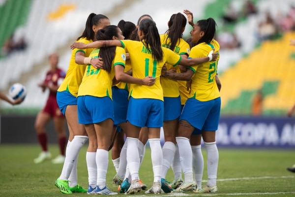 Foto oficial da Seleção Brasileira Feminina - Copa América…