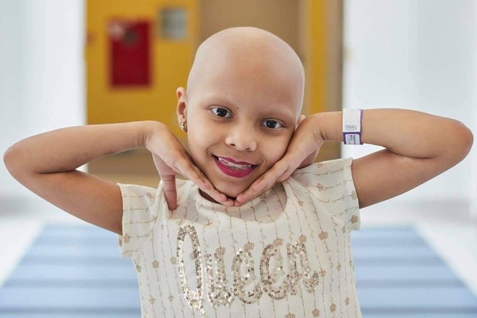 Yasmin aguarda por medula óssea compatível  — Foto: Daniela Cristina Marques/Arquivo pessoal