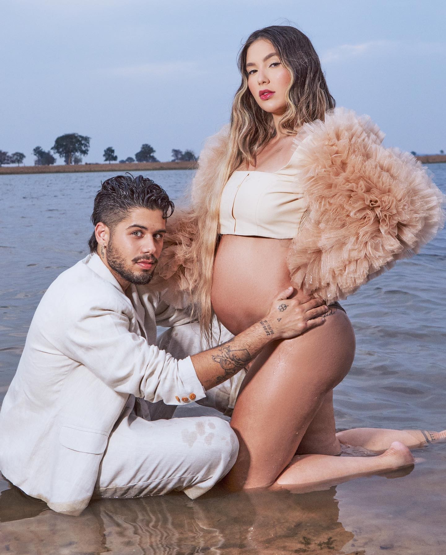 Virginia Fonseca, grávida de Maria Flor, e Zé Felipe (Foto: Rafa Manson)