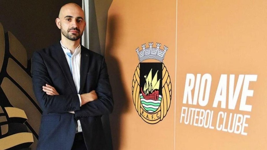 Miguel Afonso assumiu o clube durante uma temporada, mas foi denunciado por assédio sexual cometido contra jogadoras