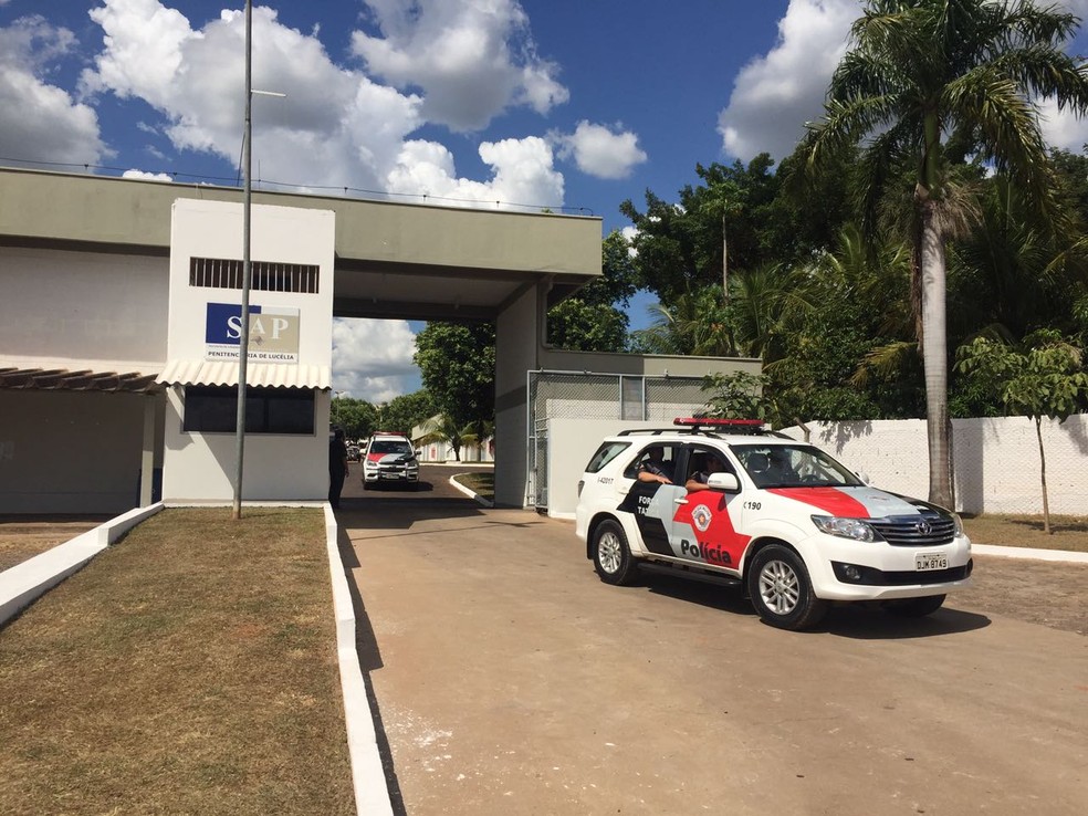 Rebelião terminou na tarde desta sexta-feira (27) na Penitenciária de Lucélia (Foto: Murilo Zara/TV Fronteira)
