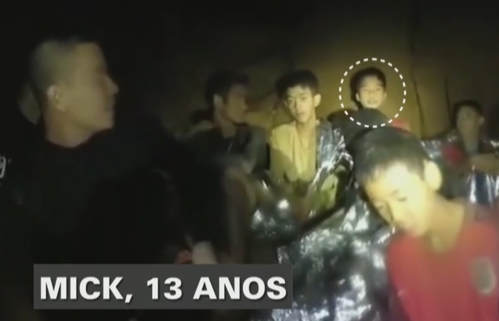 mick - Veja quem são os 12 garotos e o técnico de futebol que ficaram presos em caverna na Tailândia